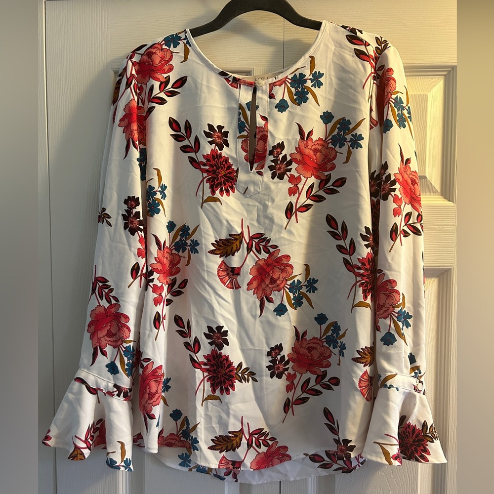 LOFT Women's Blouse White Pink Red Blue Floral Size M Bell Sleeve